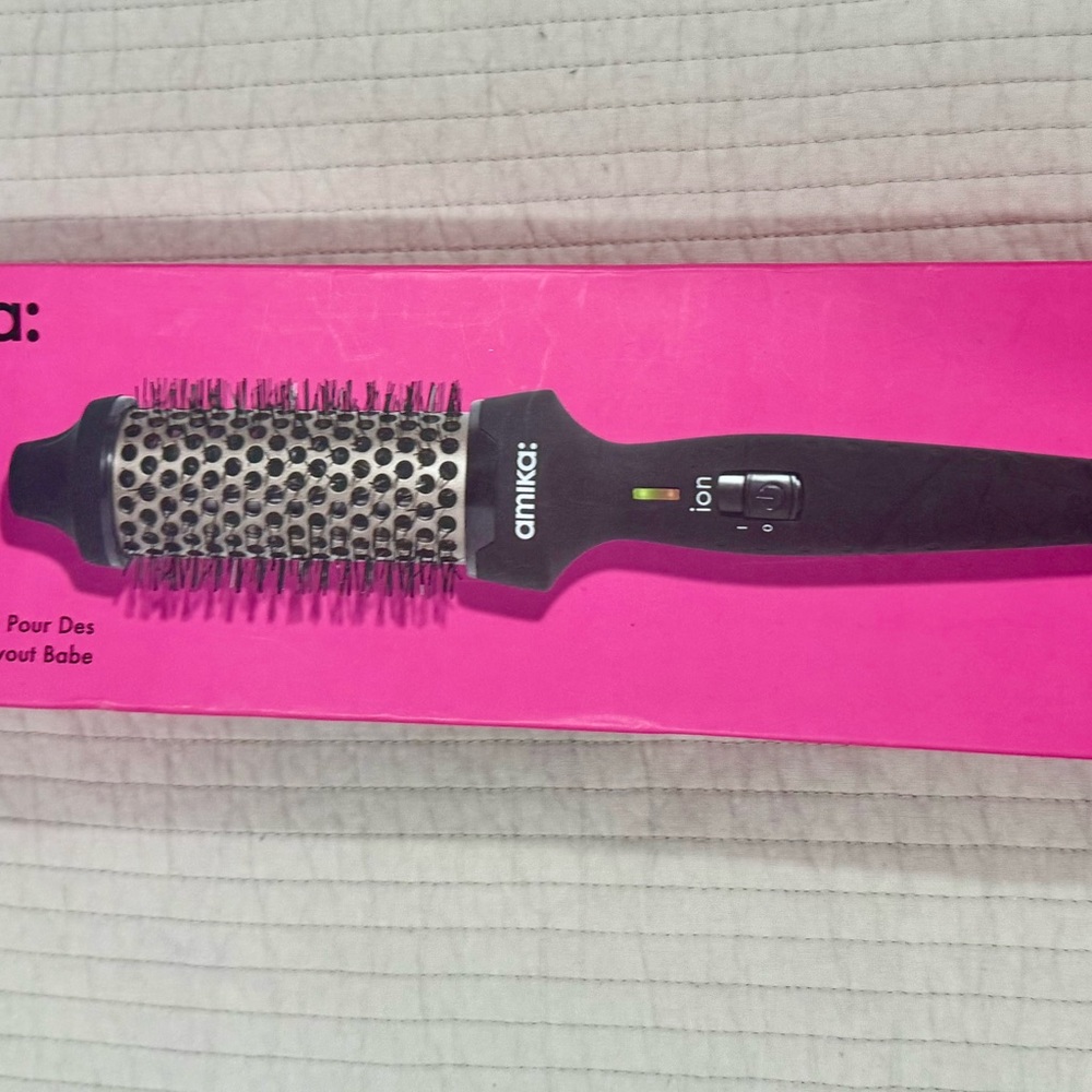Amika Black Hair Brush